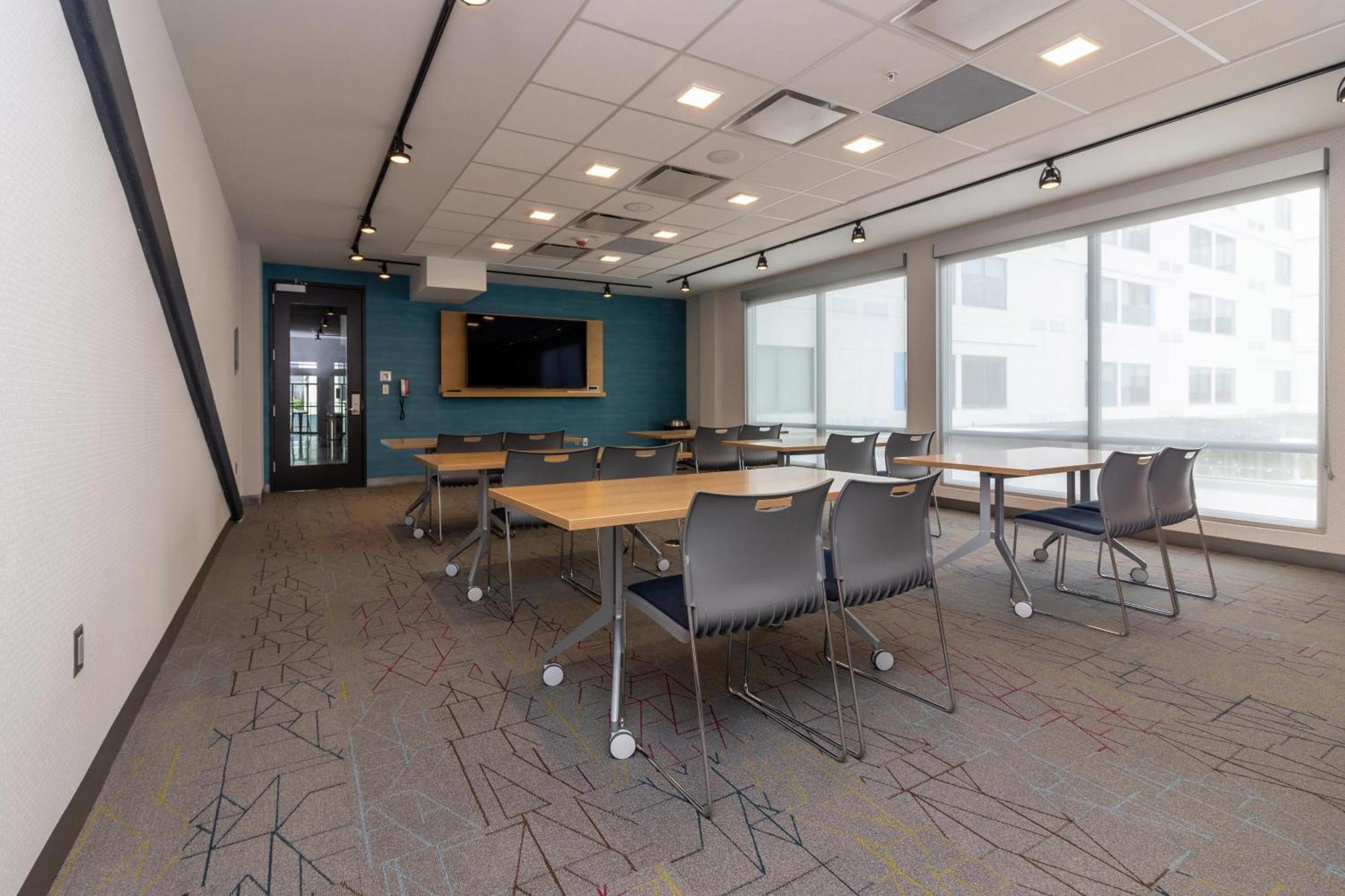 Aloft St. Louis Cortex Exterior photo